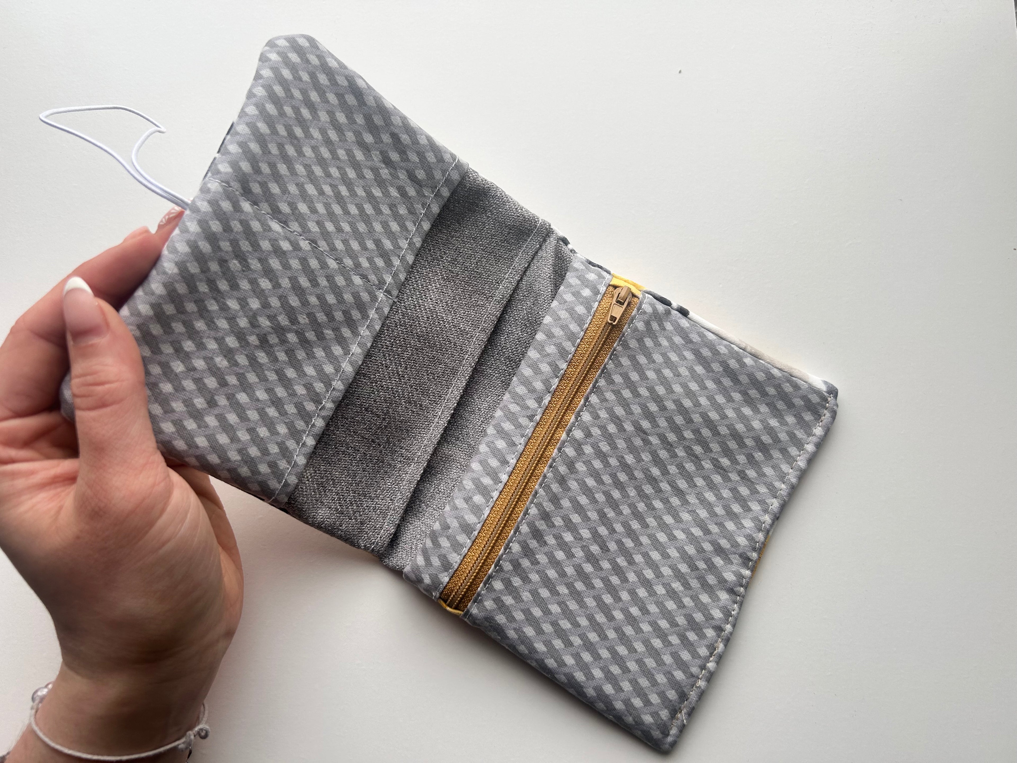 Everything Pouch – Soft Bloom