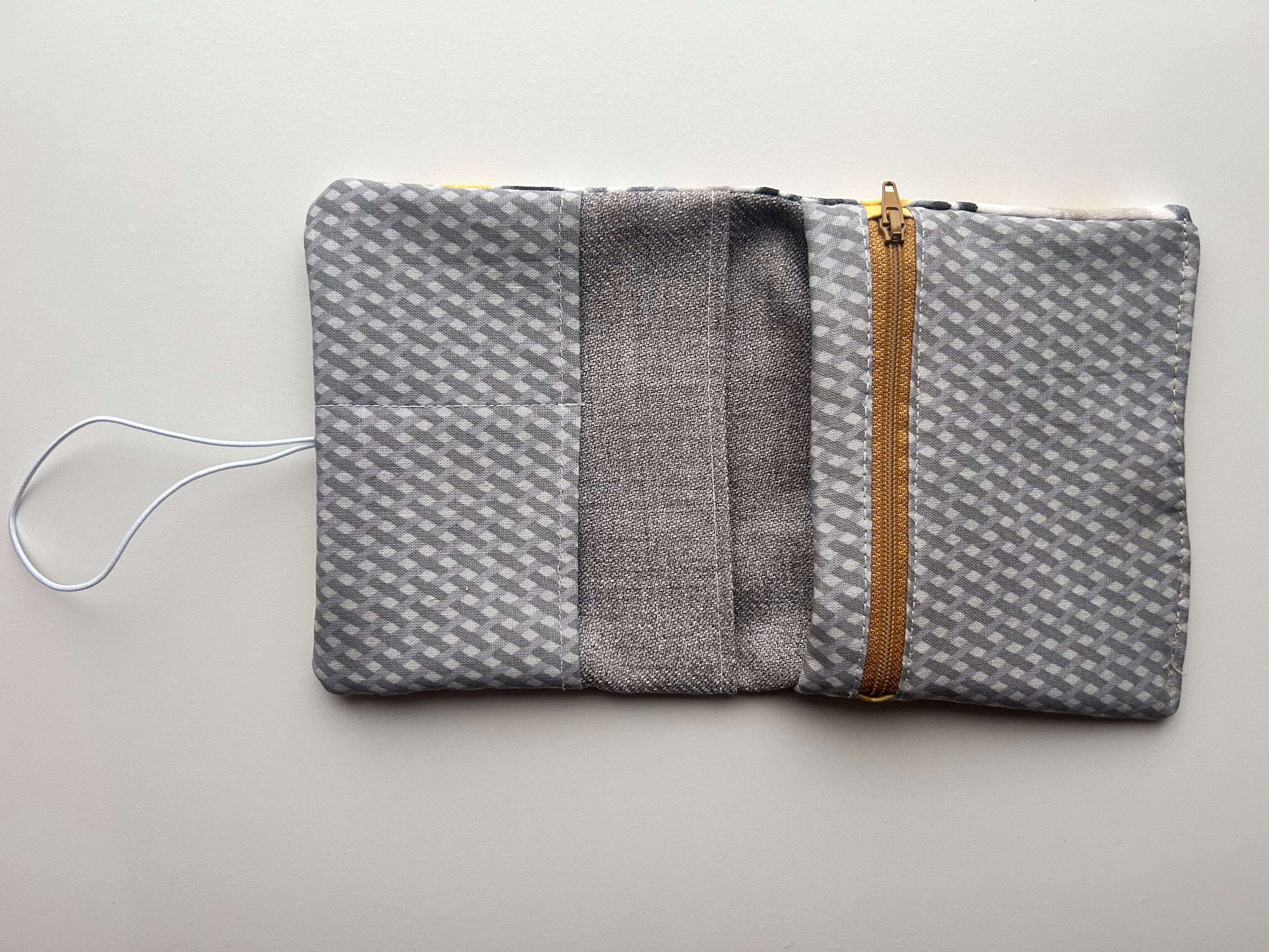 Everything Pouch – Soft Bloom