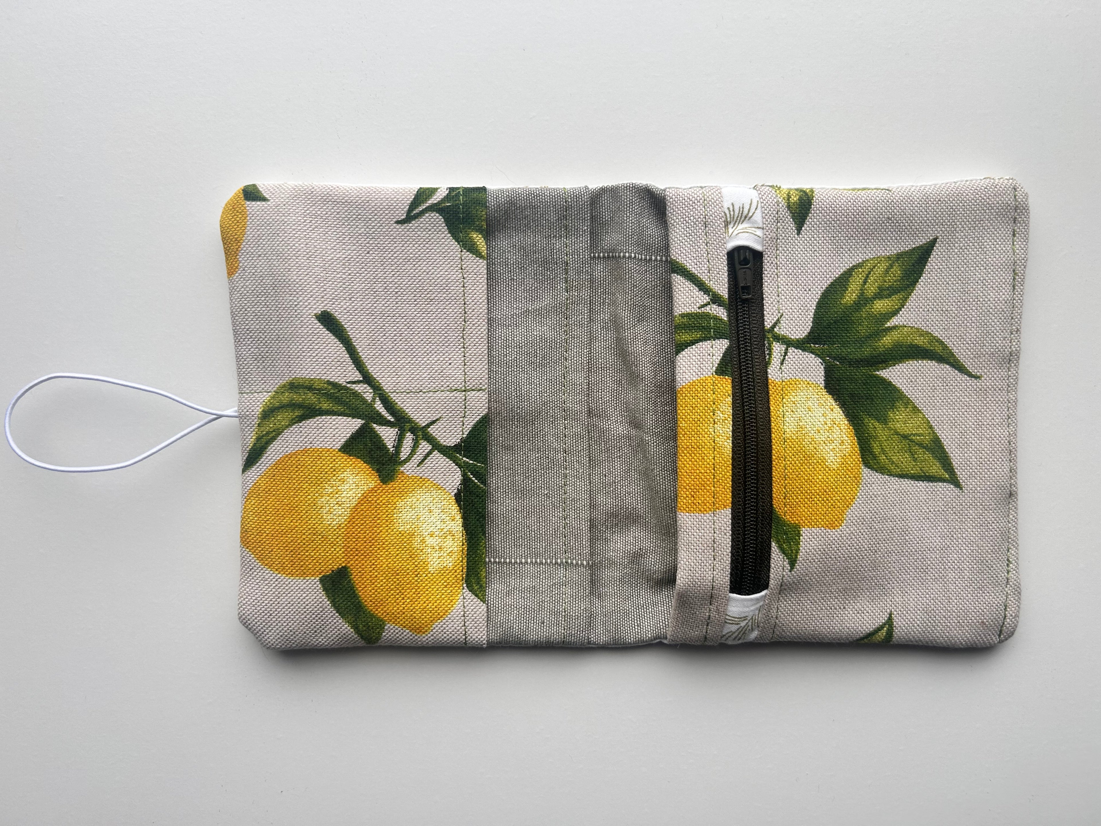 Everything Pouch – Hidden Lemon Garden
