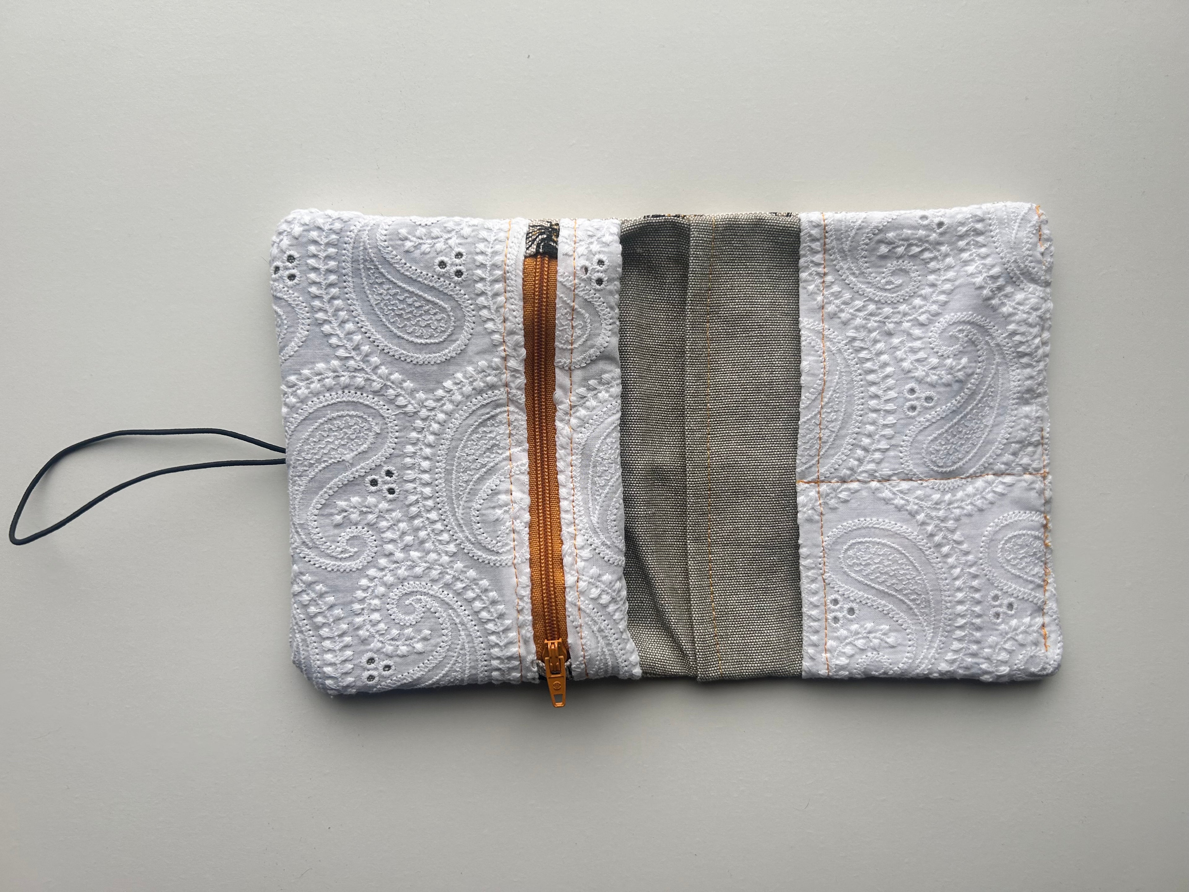 Everything Pouch – Bee (HoneyZip)