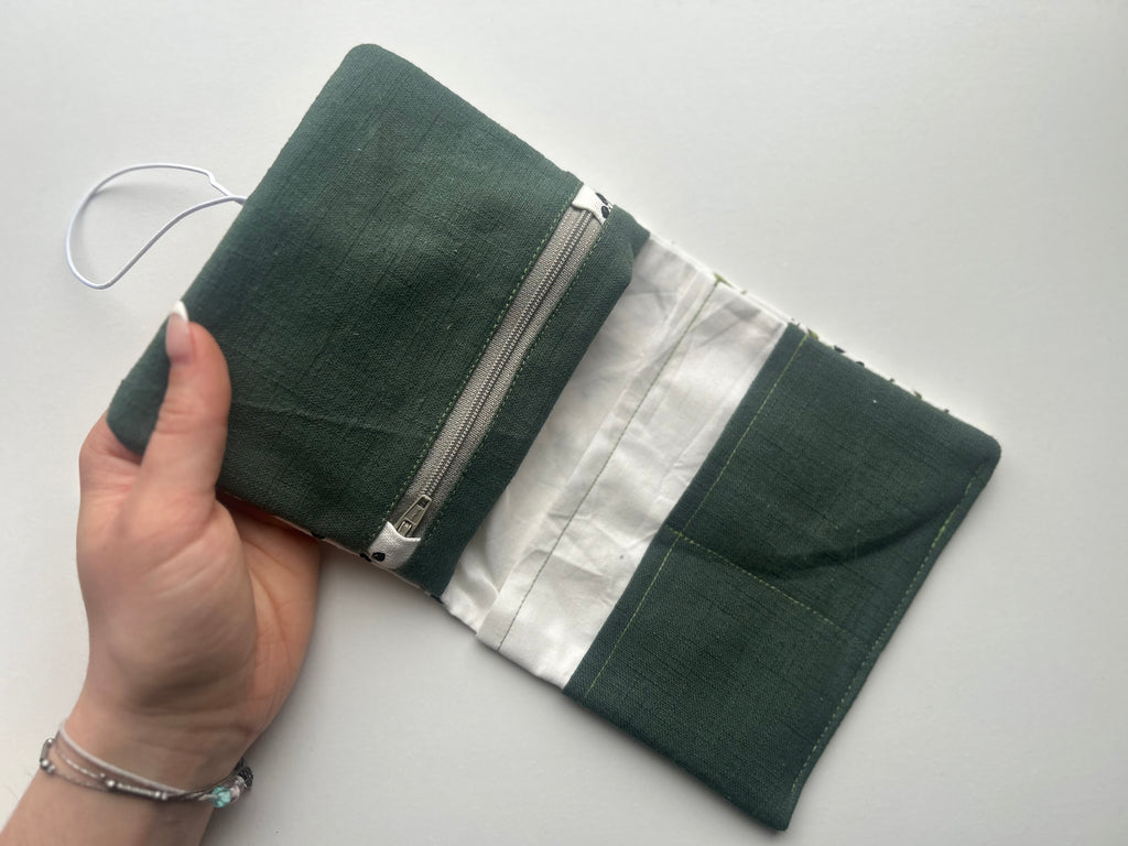 Everything Pouch – Olive Branch (Light Green Zip)